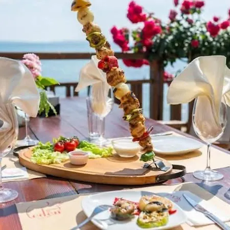 Διαμέρισμα Garden Of Eden *